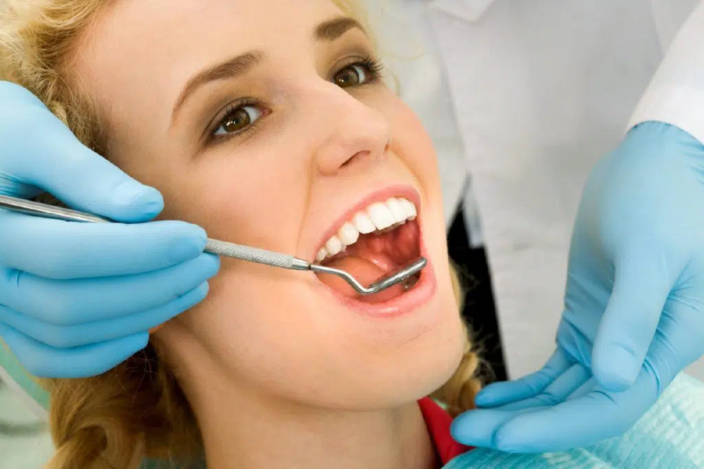 Maintain Your Oral Health With Regular Dental Check Ups Featured Image - Bowen Family Dentistry
