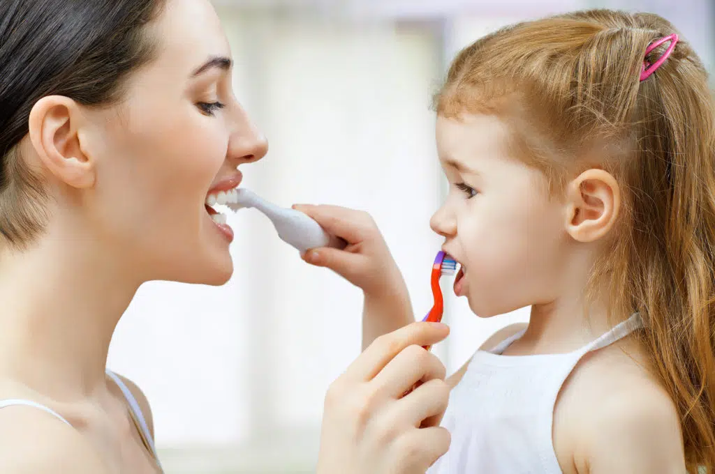 Tips For Cleaning Your Teeth At Home Featured Image - Bowen Family Dentistry